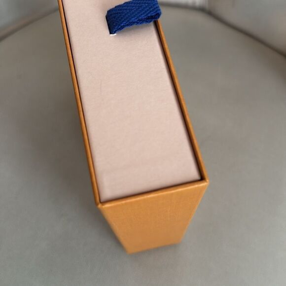 Louis Vuitton Orange Box - Picture 9 of 10